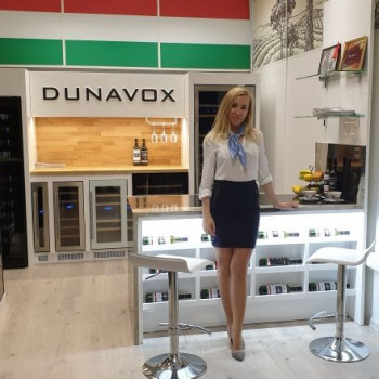 Обзор шоу-рума винных шкафов Dunavox в Москве